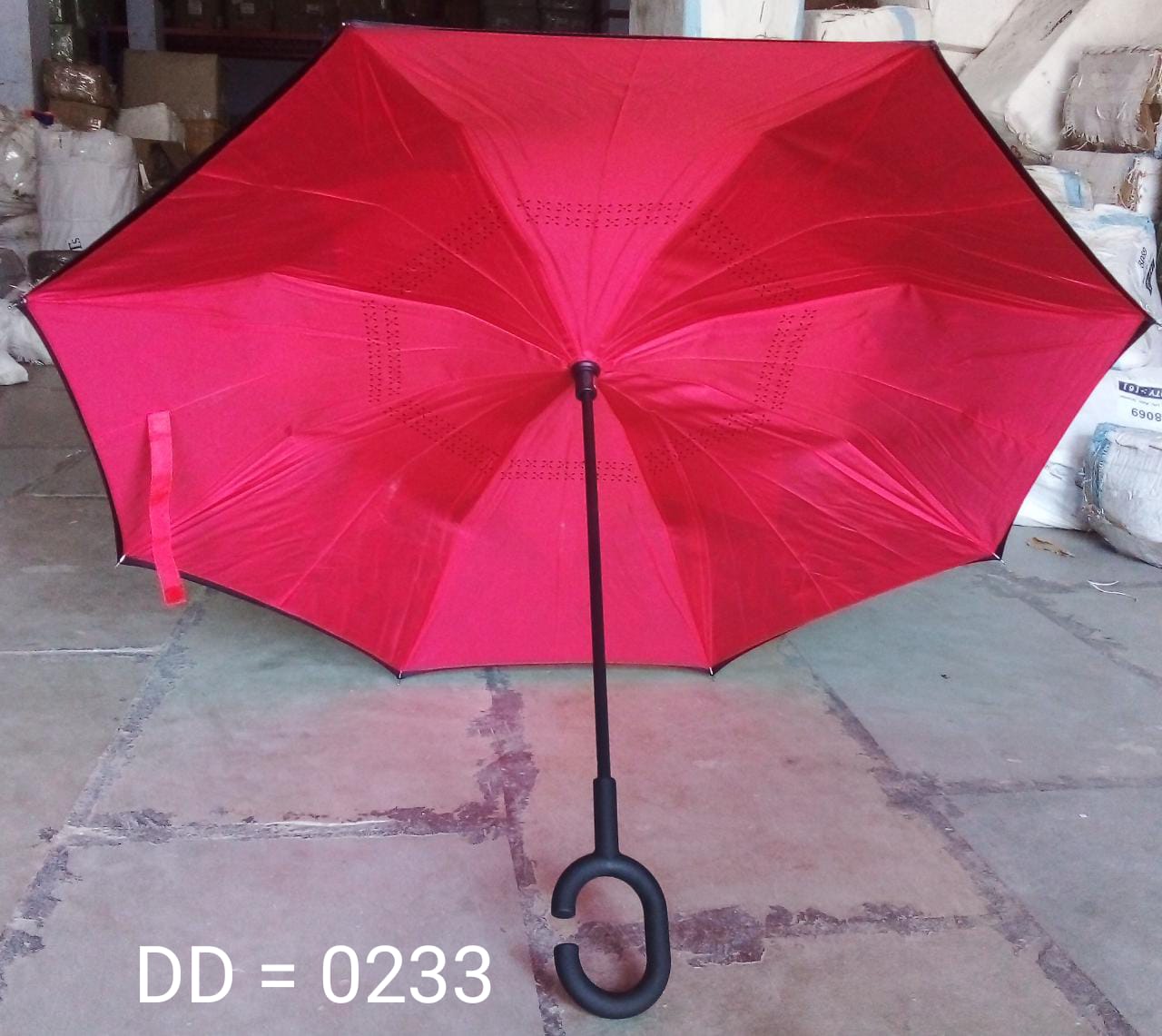 Travel umbrella with wind resistance Travel umbrella with wind resistance